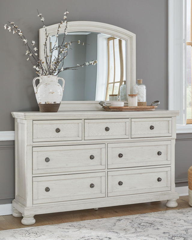 Ashley Robbinsdale - Dresser, Mirror - Antique White