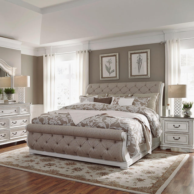 Liberty Furniture Magnolia Manor - 4 Piece Bedroom Set (King Upholstered Sleigh Bed, Dresser & Mirror, Nightstand) - White