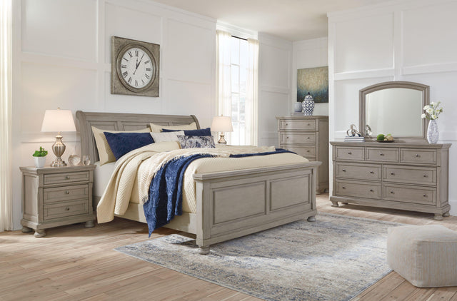 Ashley Lettner - Light Gray - Queen Sleigh Bed - 7 Pc. - Dresser, Mirror, Queen Bed, 2 Nightstands