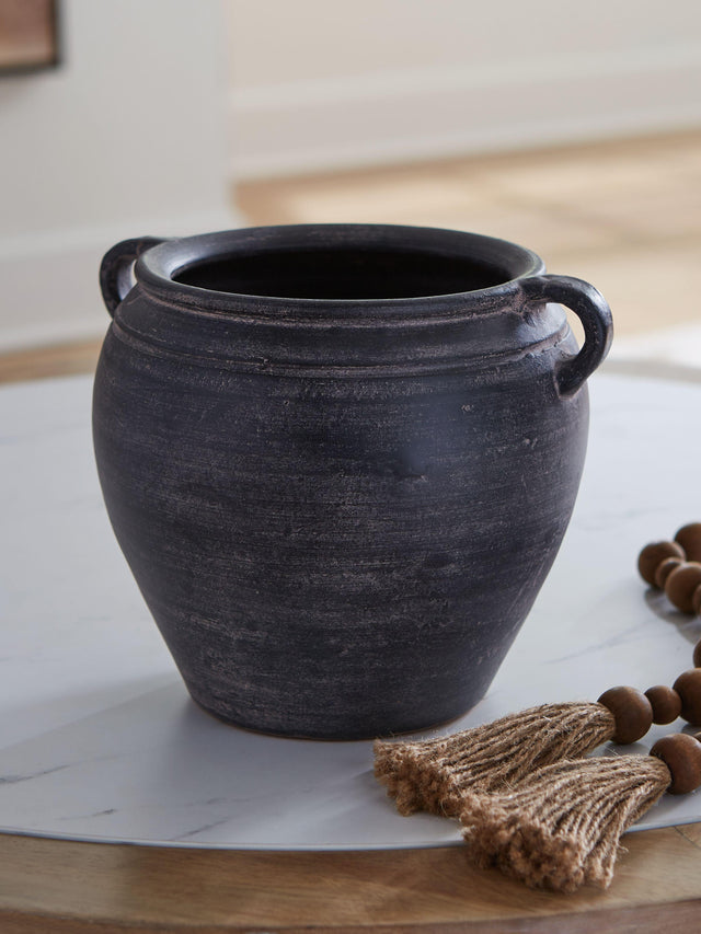Ashley Meadie Vase - Distressed Black