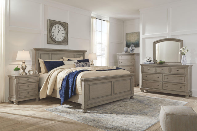 Ashley Lettner - 6 Pc. - Dresser, Mirror, Chest, California King Panel Bed - Light Gray