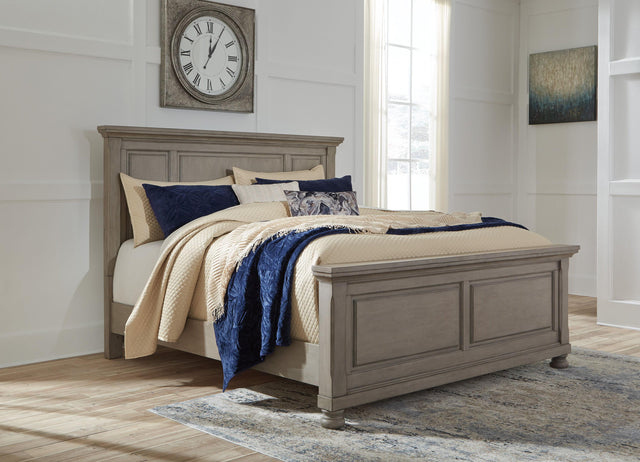 Ashley Lettner - Light Gray - Queen Panel Bed