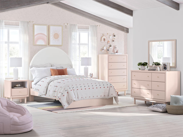 Ashley Wistenpine - Blush - 8 Pc. - Dresser, Mirror, Full Upholstered Panel Bed, 2 Nightstands