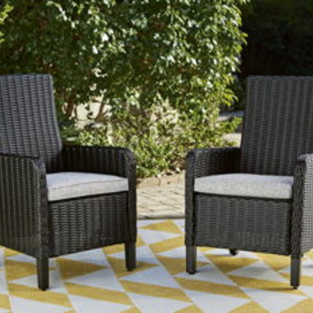 Ashley Beachcroft Arm Chair With Cushion (2/CN) - Black/Light Gray
